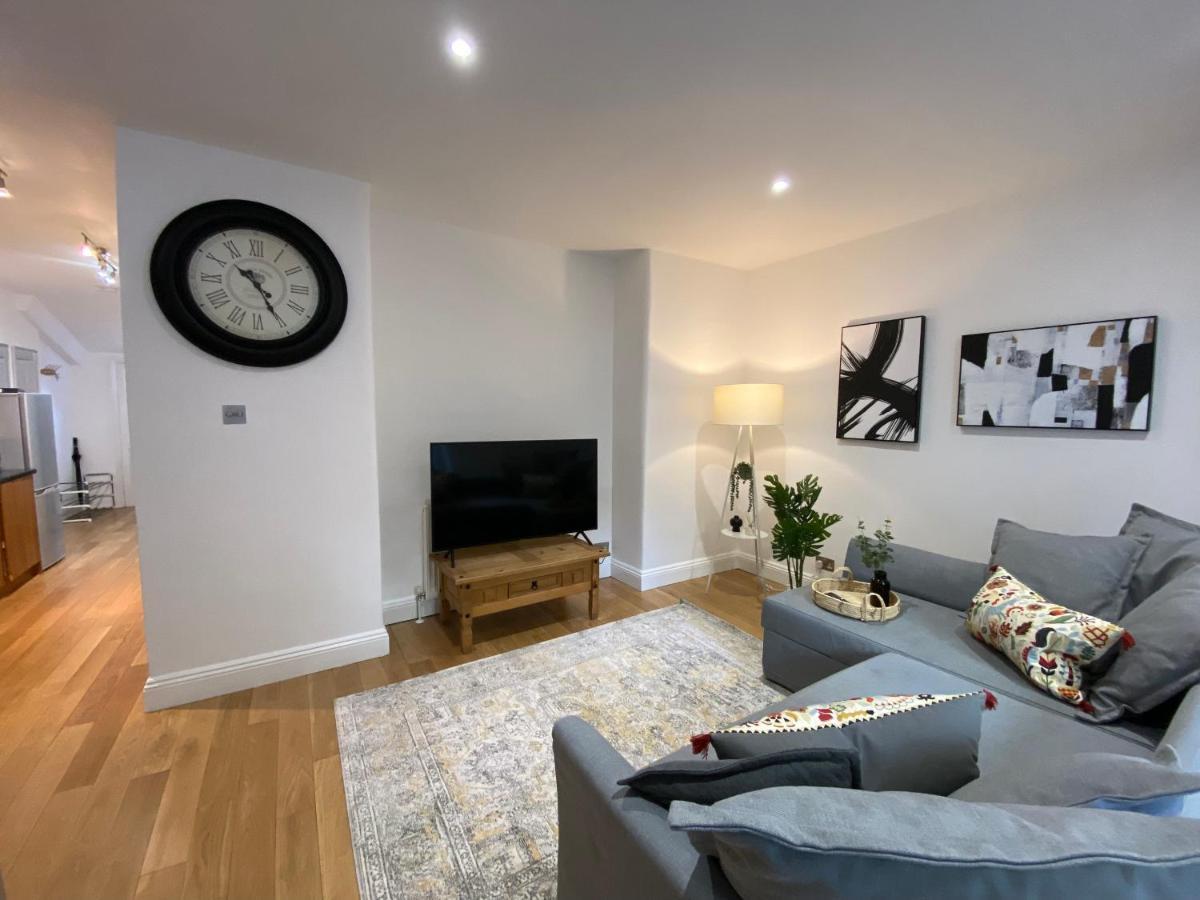 Fantastic Spacious Garden Flat With Own Private Entrance London Kültér fotó