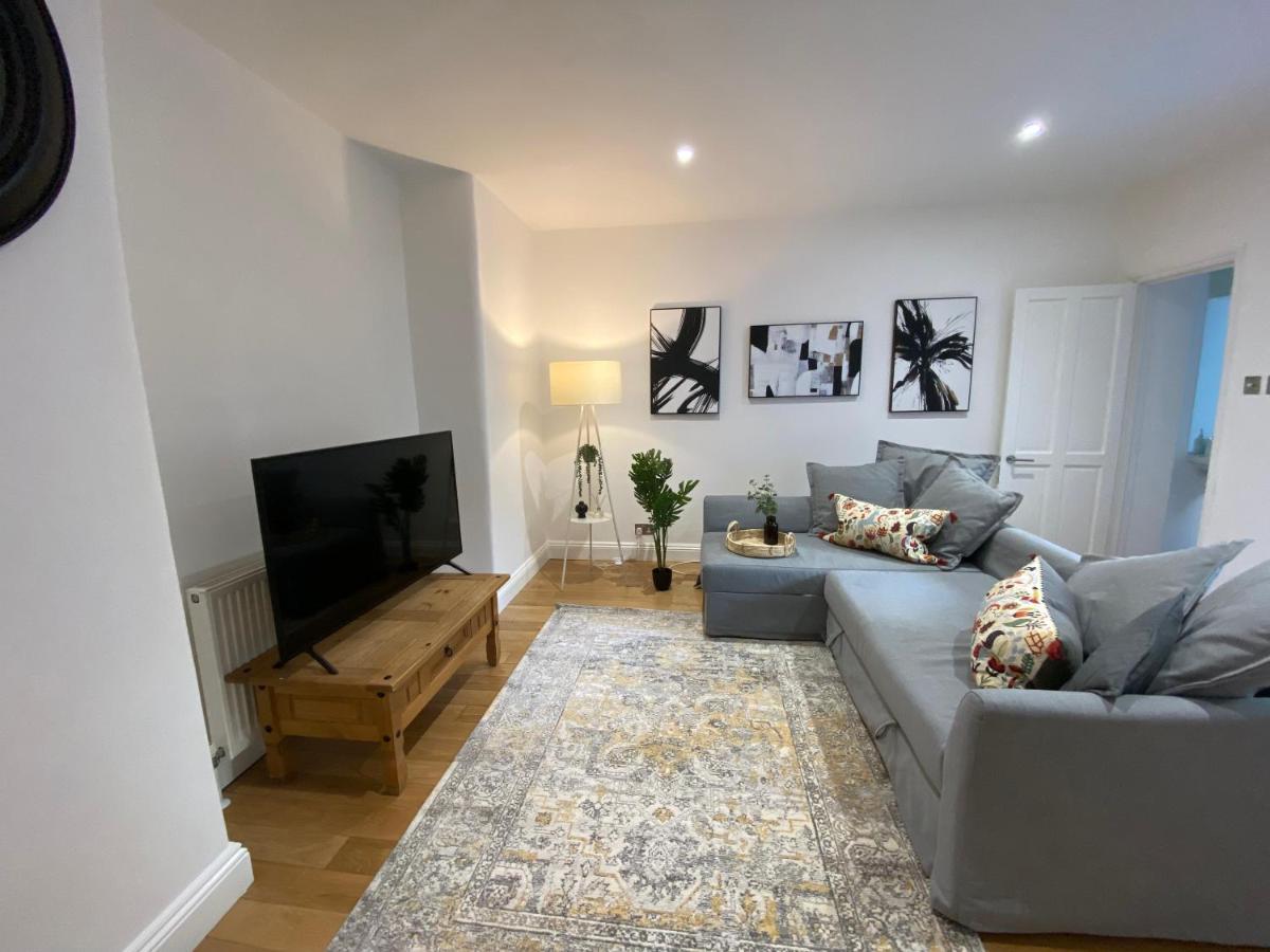 Fantastic Spacious Garden Flat With Own Private Entrance London Kültér fotó